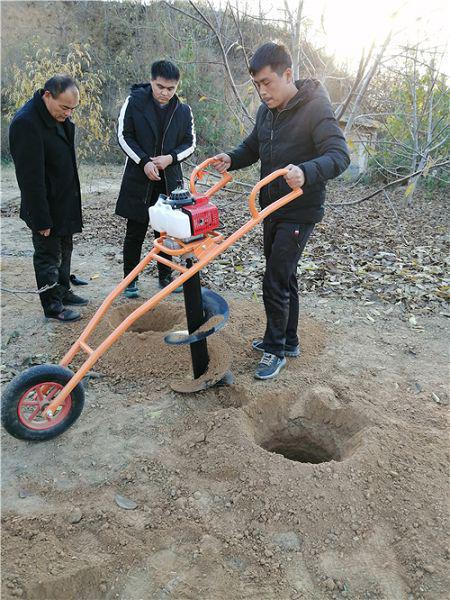 植樹挖坑機(jī)樹坑大小選對(duì)配置是關(guān)鍵